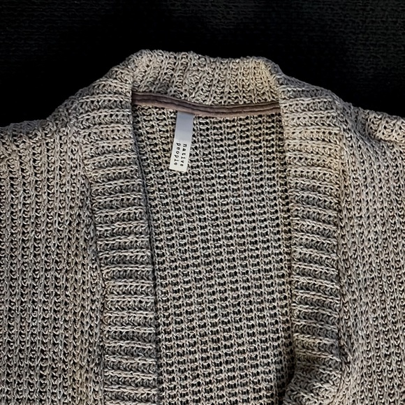 Cardigan - Picture 3 of 3